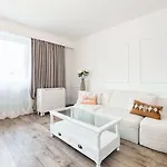 Apartment Elegant Getaway With Balcony & Charm Luxembourg