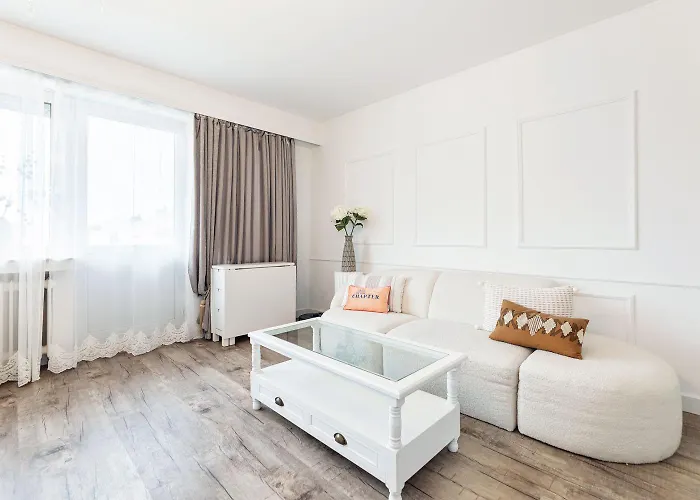 דירה Elegant Getaway With Balcony & Charm לוקסמבורג