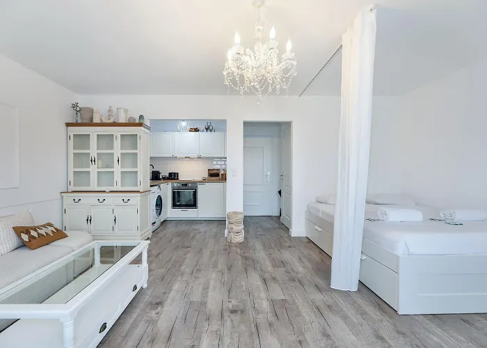 Elegant Getaway With Balcony & Charm Apartment Luxembourg