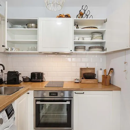 דירה Elegant Getaway With Balcony & Charm לוקסמבורג